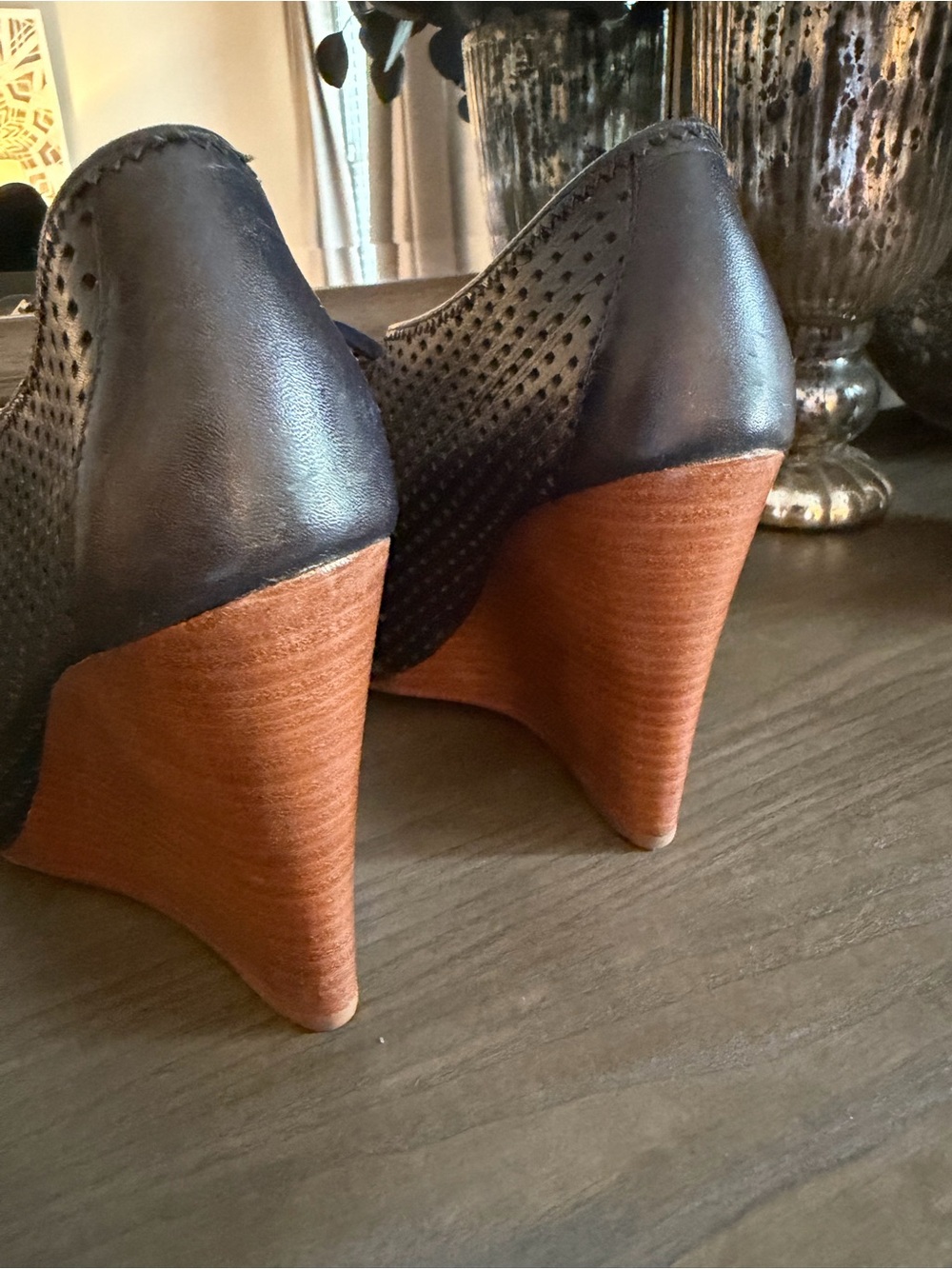 Tory Burch Heels - Picture 5 of 6